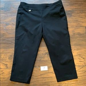 Alfani black capris